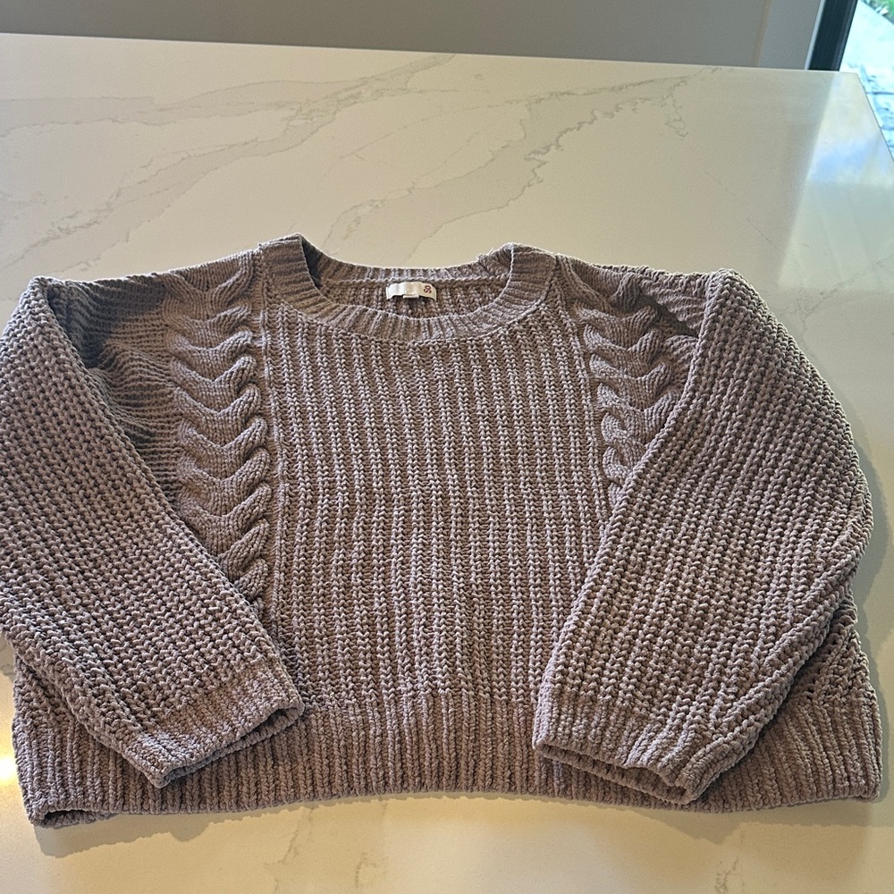 Cozy mauve  Cable Knit Sweater